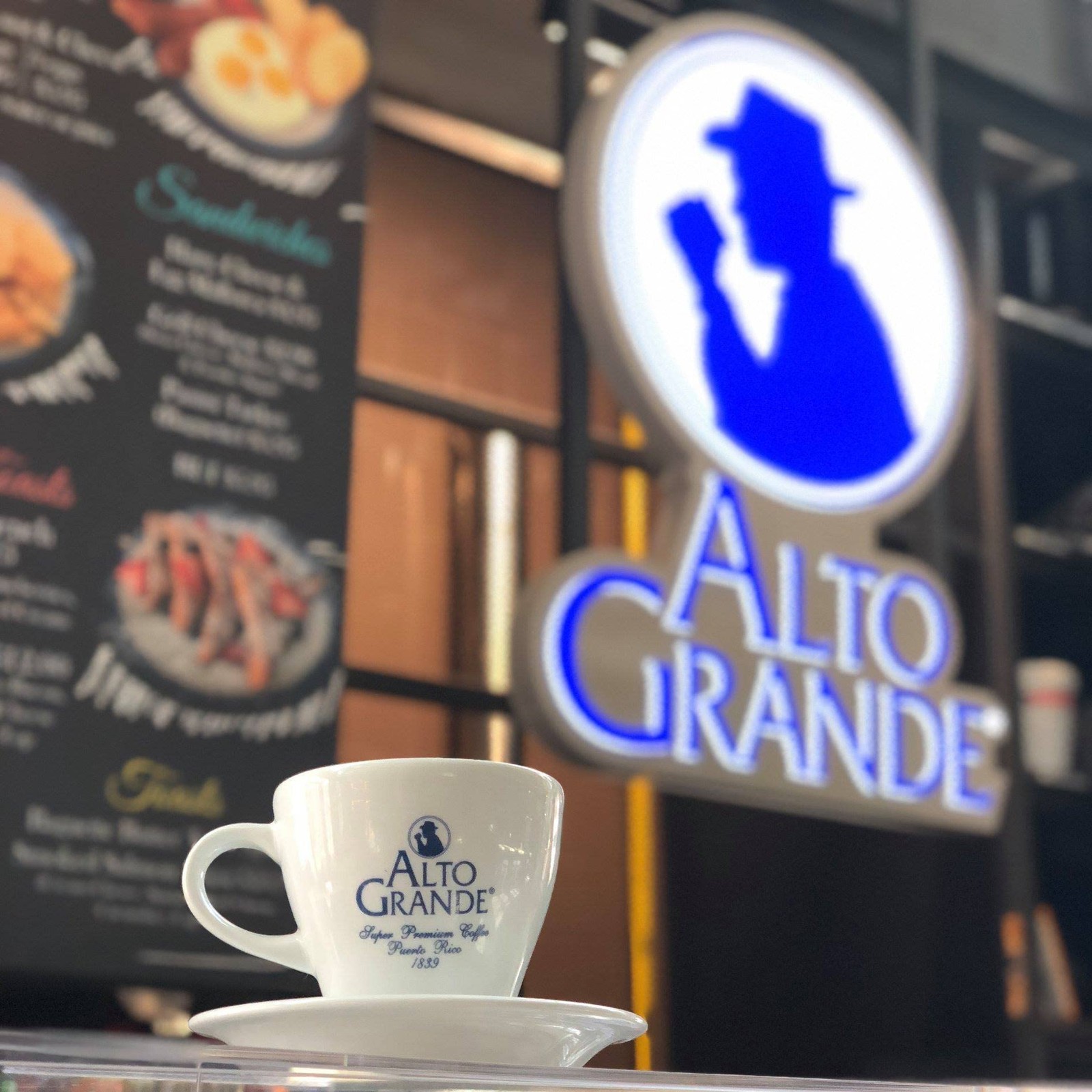 Alto Grande Coffee 32 Ounce Super Premium Whole Bean 100 Arabica Coffee