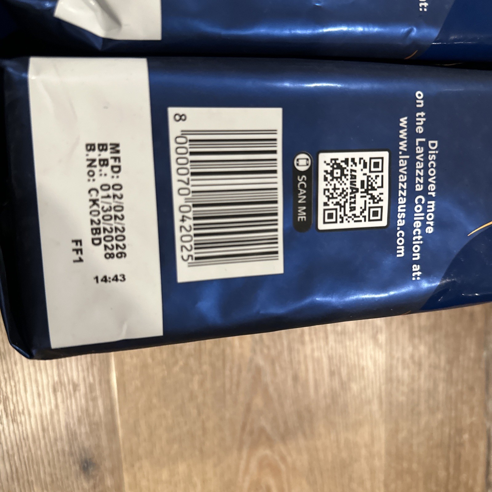 Super Crema Espresso Medium Roast Whole Bean Coffee, 2.2-Pound Bag 5-Pack