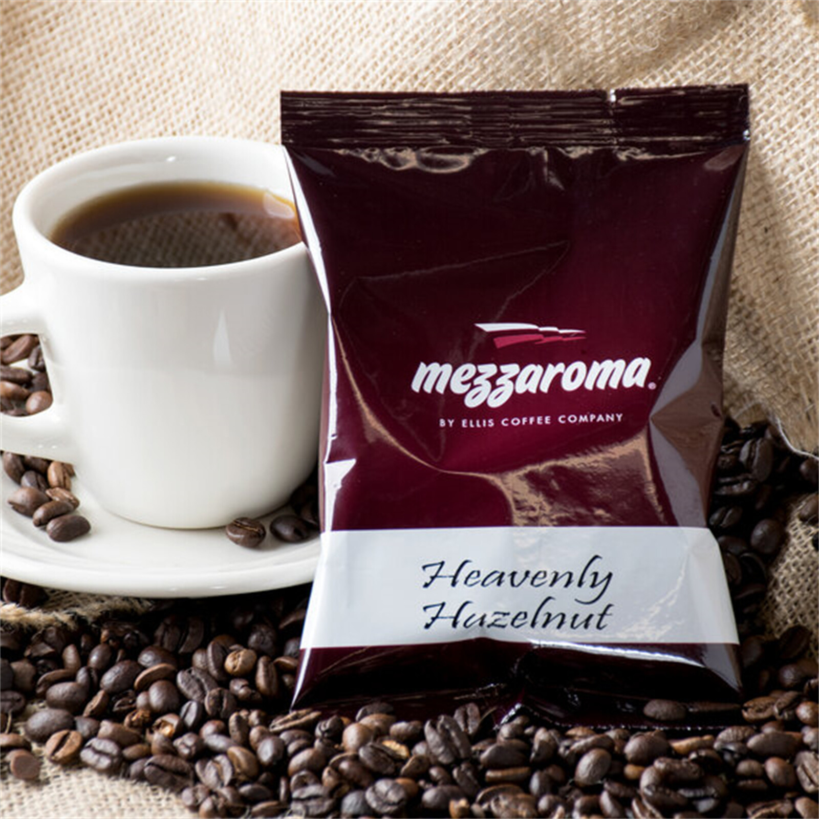 Ellis Mezzaroma 2.5 oz. Heavenly Hazelnut Cream Coffee Packet – 24/Pieces