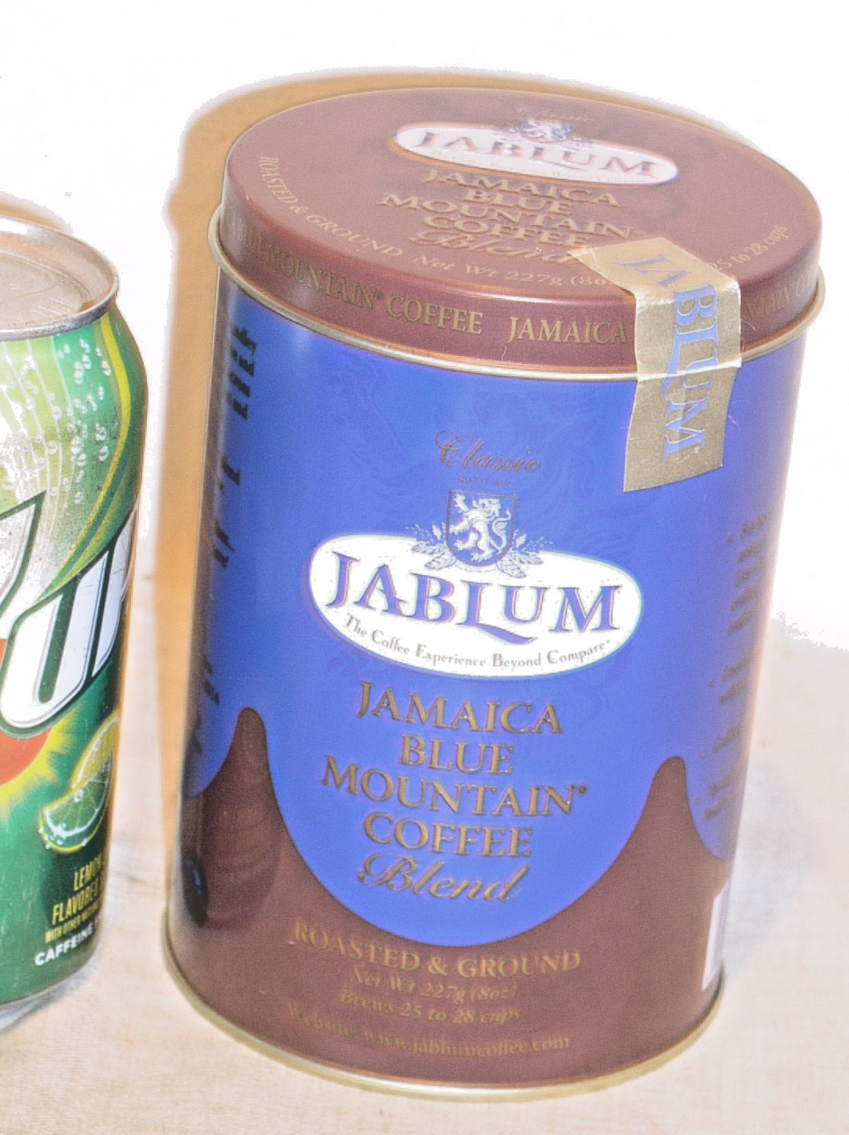 SEALED 8 OZ CAN BLUE MOUNTAIN JABLUM CLASSIC BLEND JAMAICA ROASTED GROUND COFFEE