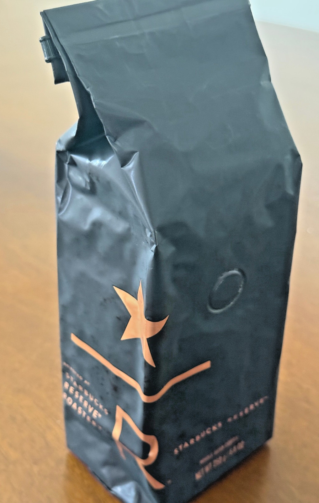 Starbucks Reserve Holiday Christmas Reserve 2025 Whole Bean Coffee (8.8oz/250g)