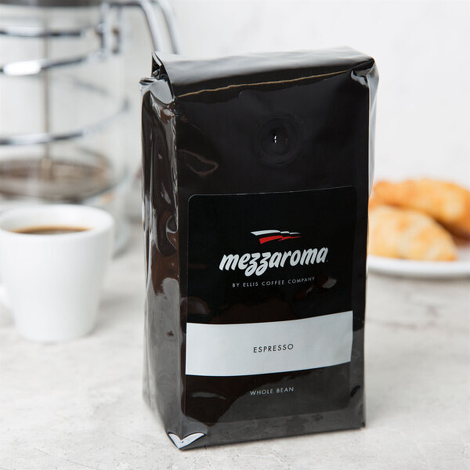 Ellis Mezzaroma 12 oz. Dark Regular Whole Bean Espresso -6/Pieces WS-11025020103
