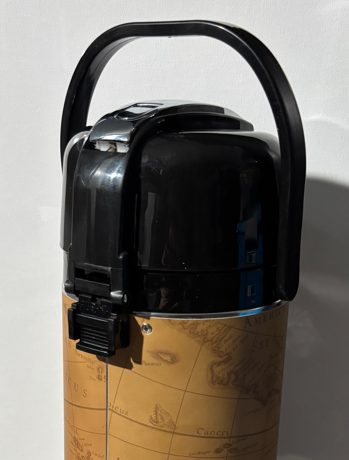 New Island Coffee Co. Airpot w/ Box; Thermal Carafe Dispenser; Open Box, Unused