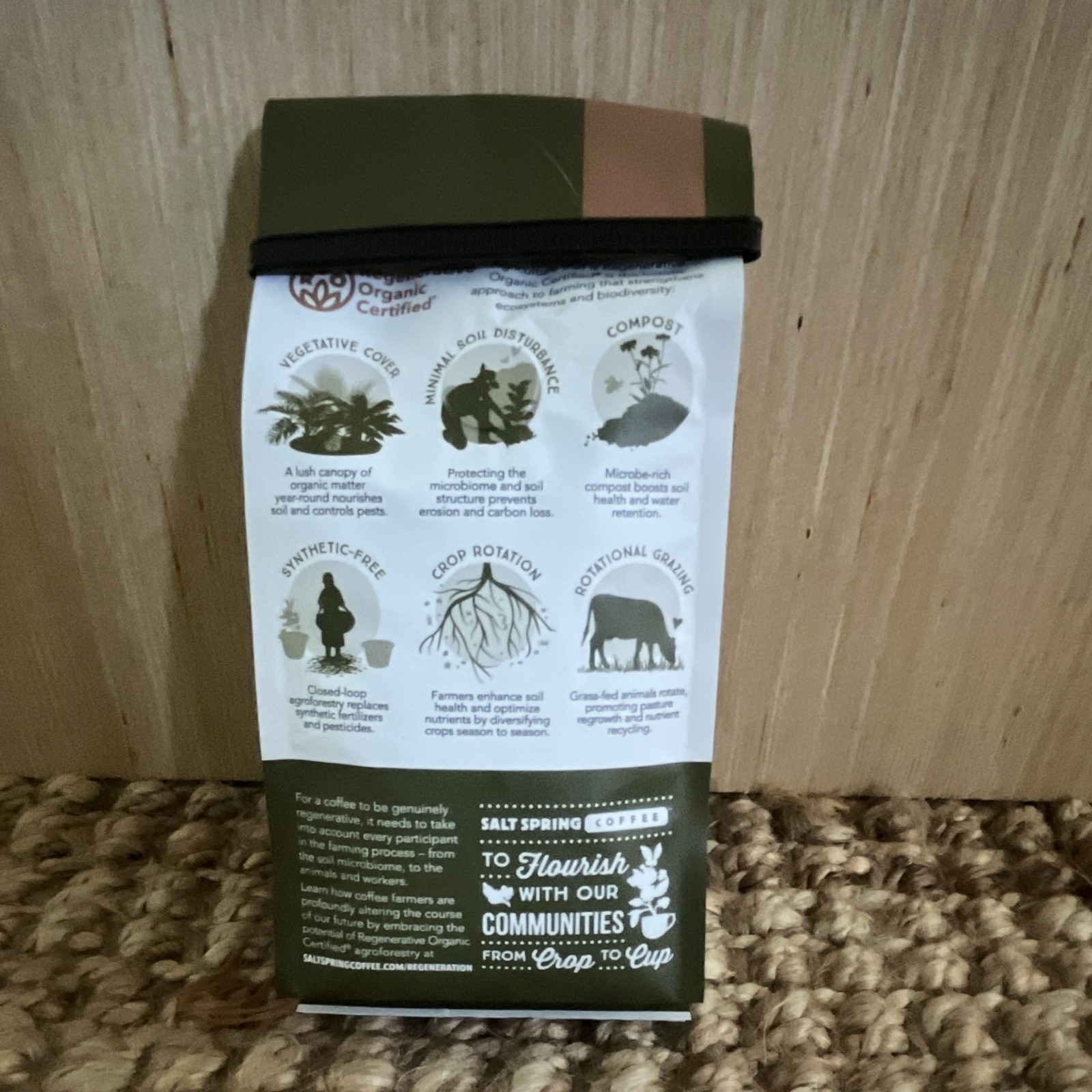 Salt Spring Coffee Regen Roast Medium Roast Whole Bean Organic 12 oz (340 g)