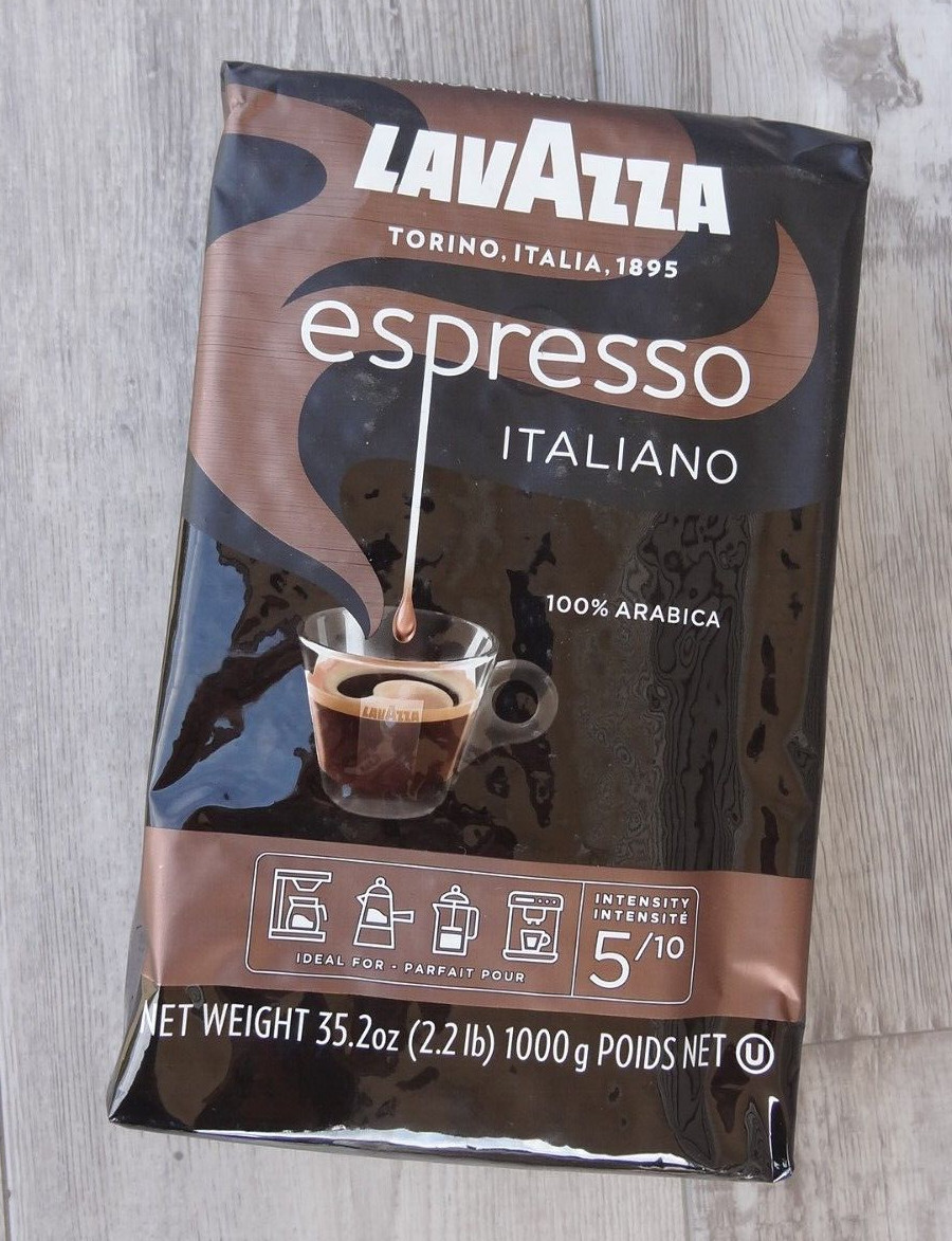 Lavazza Espresso Italiano 100% Arabica Whole Bean Coffee ~ Medium Roast ~ 2.2 Lb