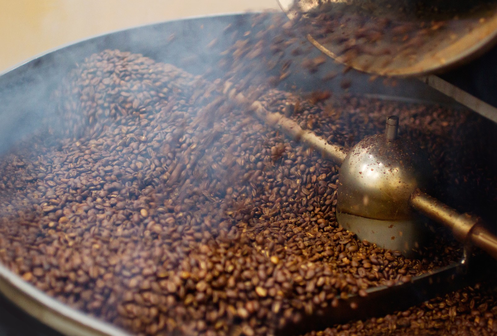 Bulk whole bean roasted coffee “Classic Roast” – Regular 50lb