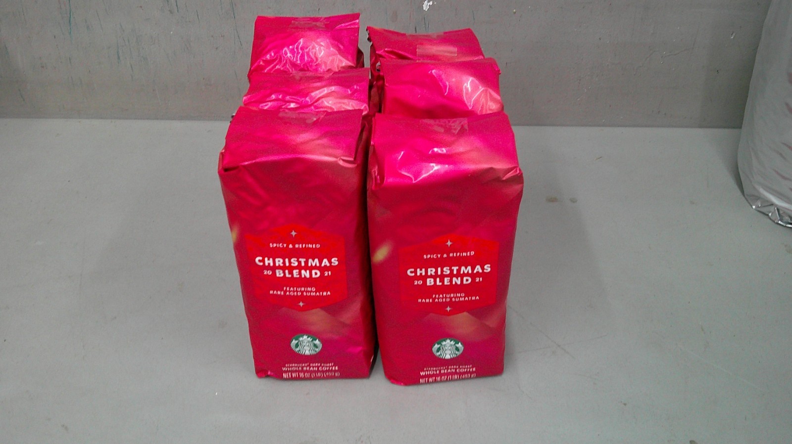 Starbucks Christmas 2021 Whole Bean Coffee – 1lb Bag – Pack of 6 Bags