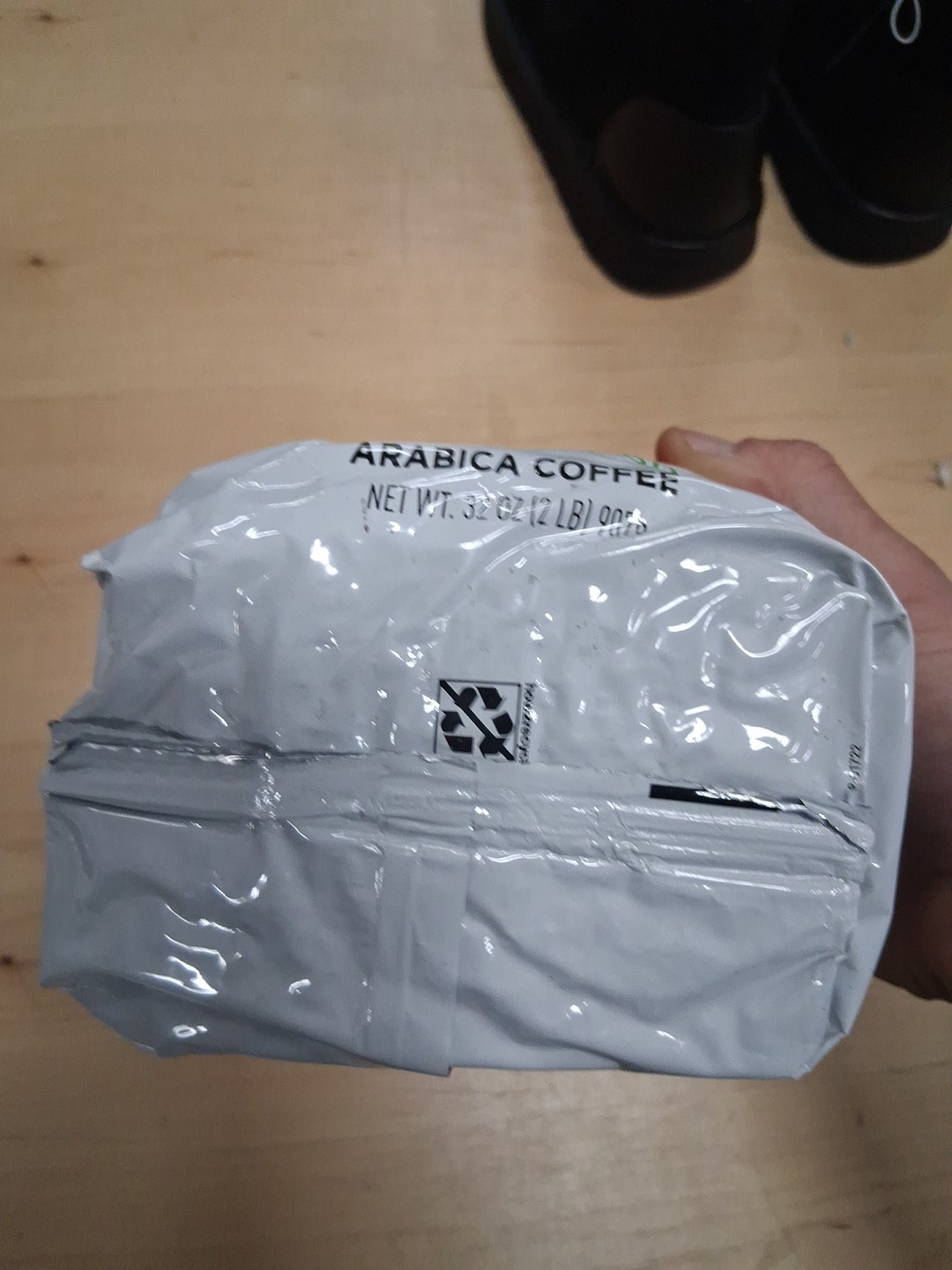 Amazon Fresh, Colombia Whole Bean Coffee Medium Roast, 32 Oz