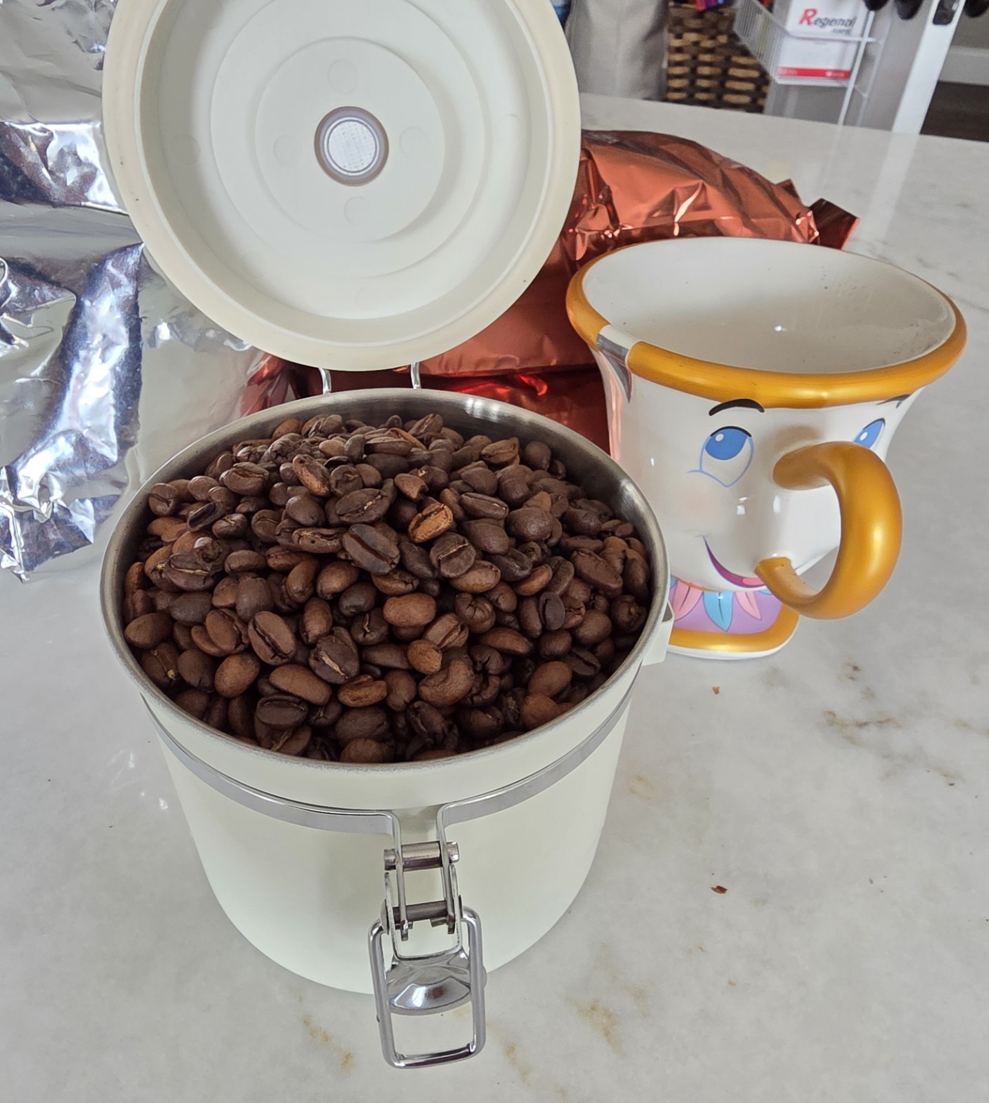 El Salvador 2lb Medium Roast Whole Coffee Beans Bulk Packaging Pantry