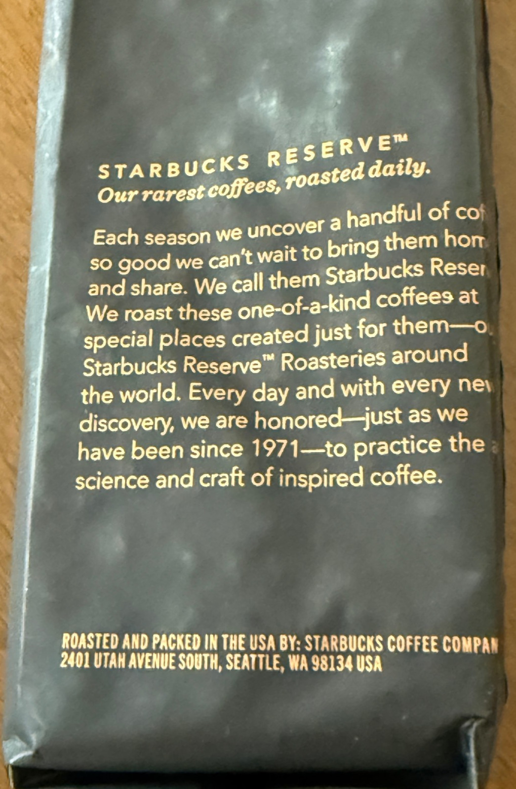 Starbucks Reserve Holiday Christmas Reserve 2025 Whole Bean Coffee (8.8oz/250g)