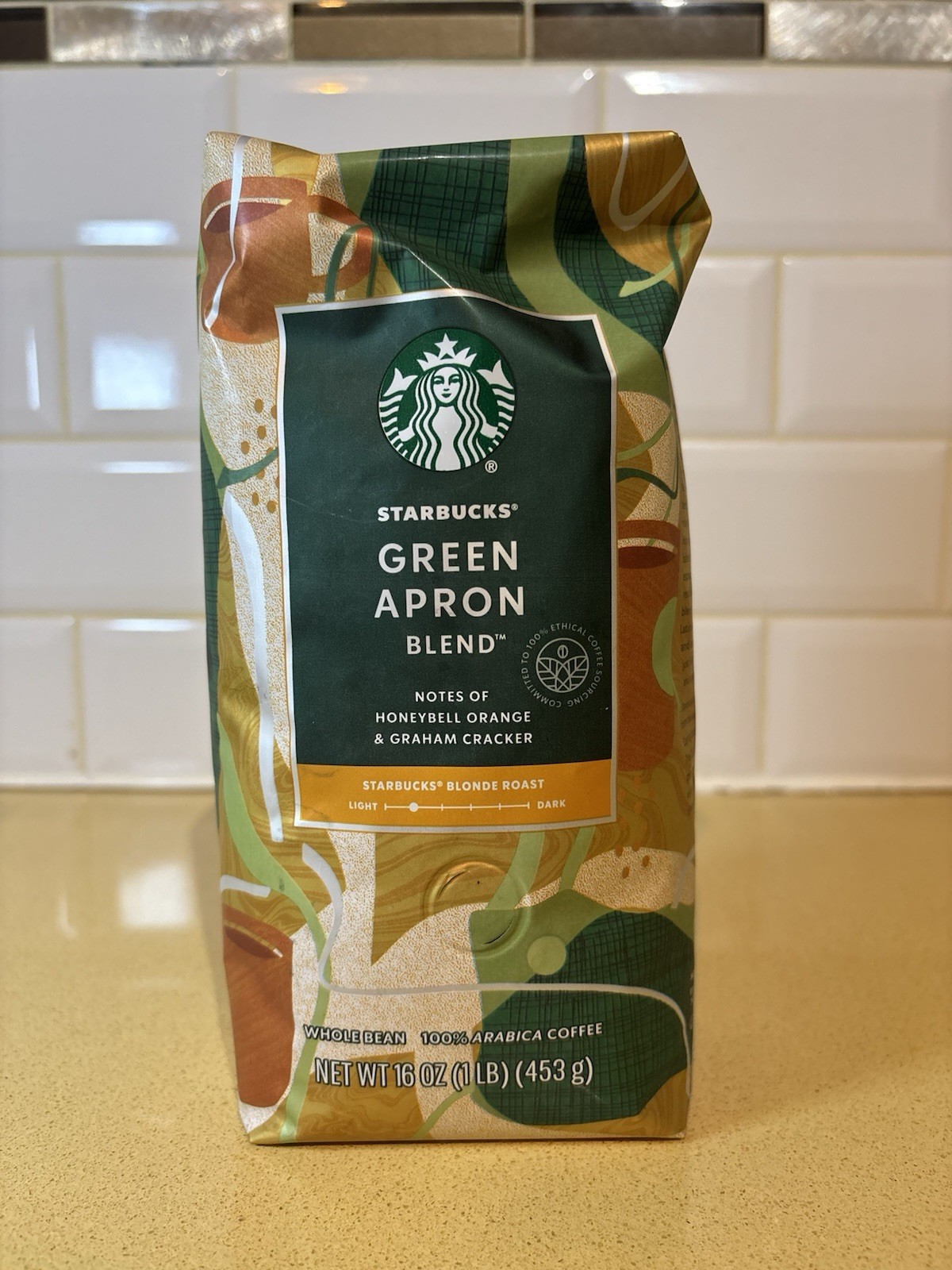 Starbucks Green Apron Blend Blonde Roast Whole Bean Coffee 1lb / 16oz / 453g Bag