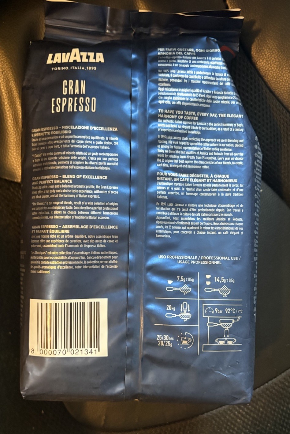 Lavazza Gran Espresso Coffee Beans 1kg Italian Cocoa Black Pepper Flavor