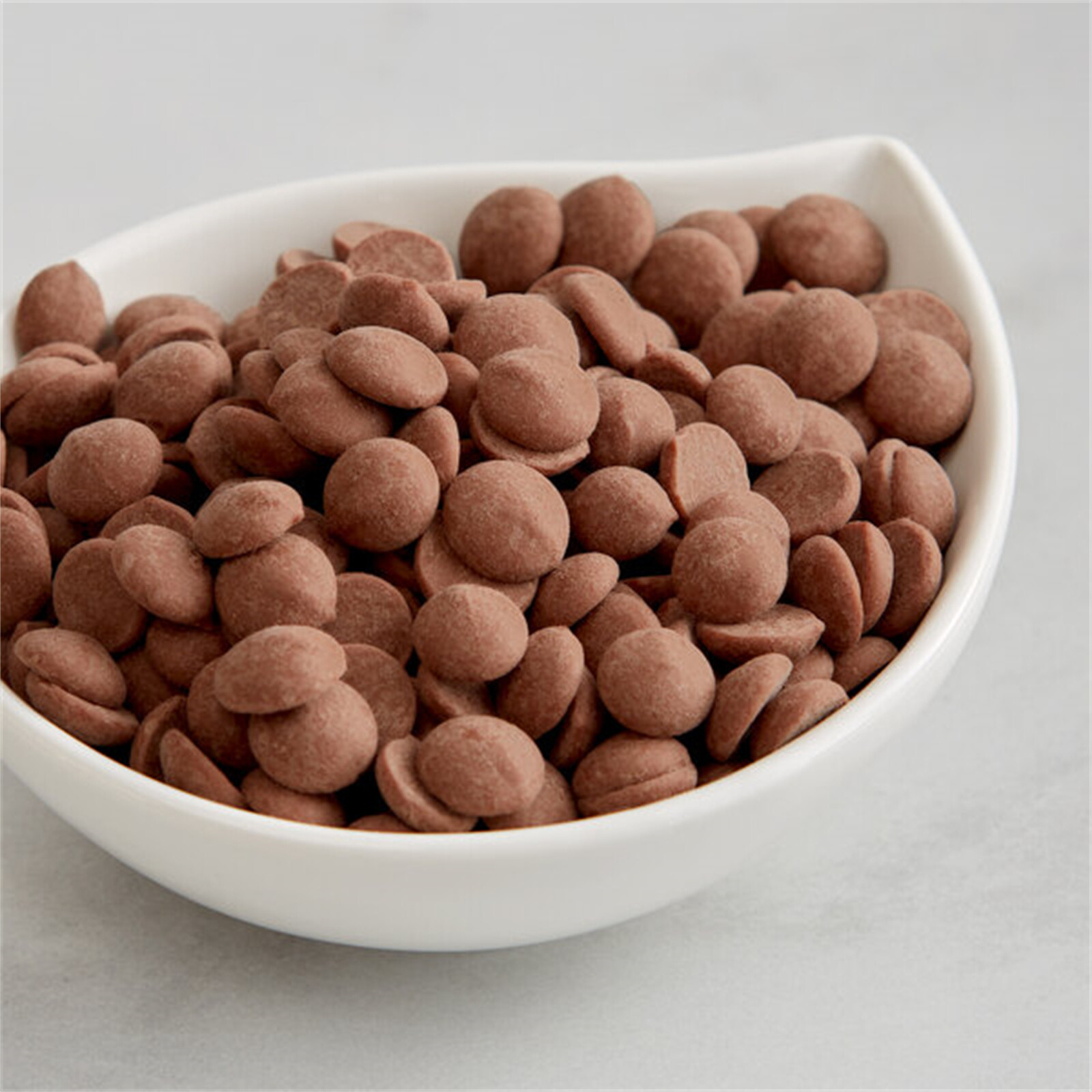 Callebaut N823 Milk Chocolate Callets? for Fountains 5.5 lb. WS-409C823NU76