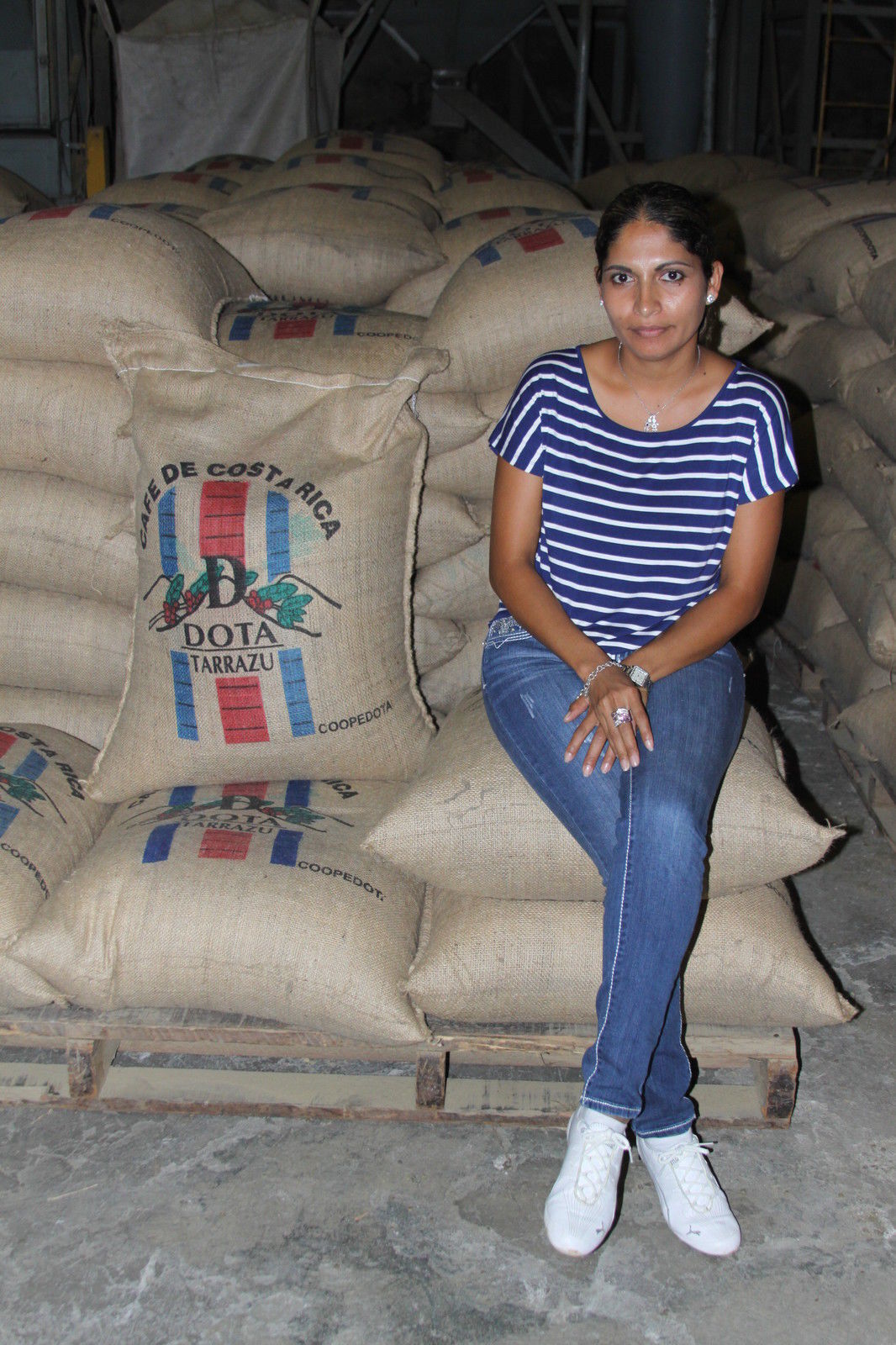 COSTA RICAN GEISHA COFFEE BEANS MEDIUM ROASTED 1 POUND BAG